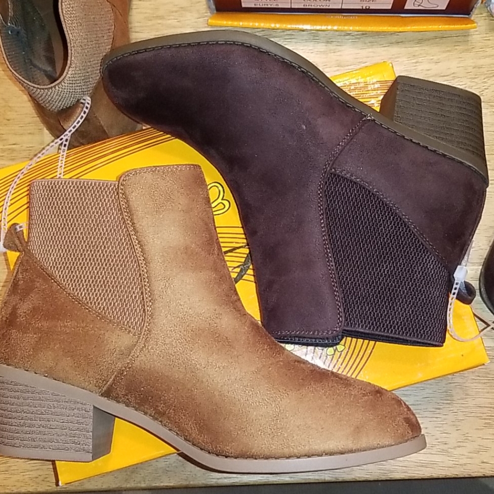 Forever micro suede ankle boot NWT